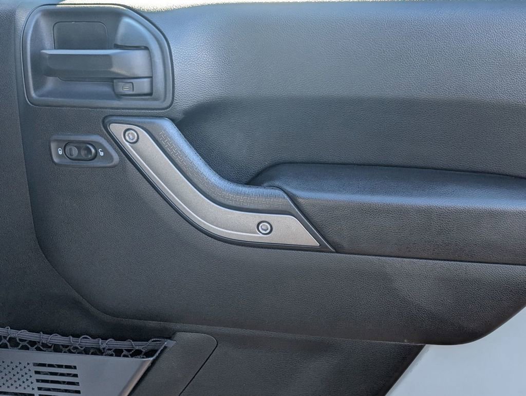 Used 2018 Jeep Wrangler Sport w/ Quick Order Package 24W image 46