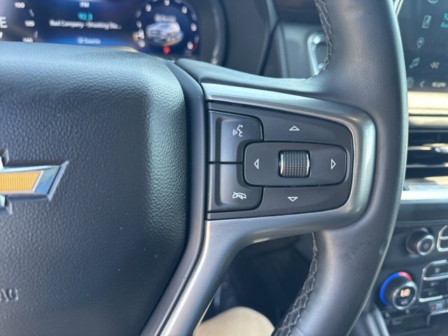 Used 2023 Chevrolet Suburban LT RWD image 12