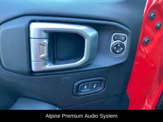 Used 2020 Jeep Wrangler Unlimited Sahara AWD/4WD image 9