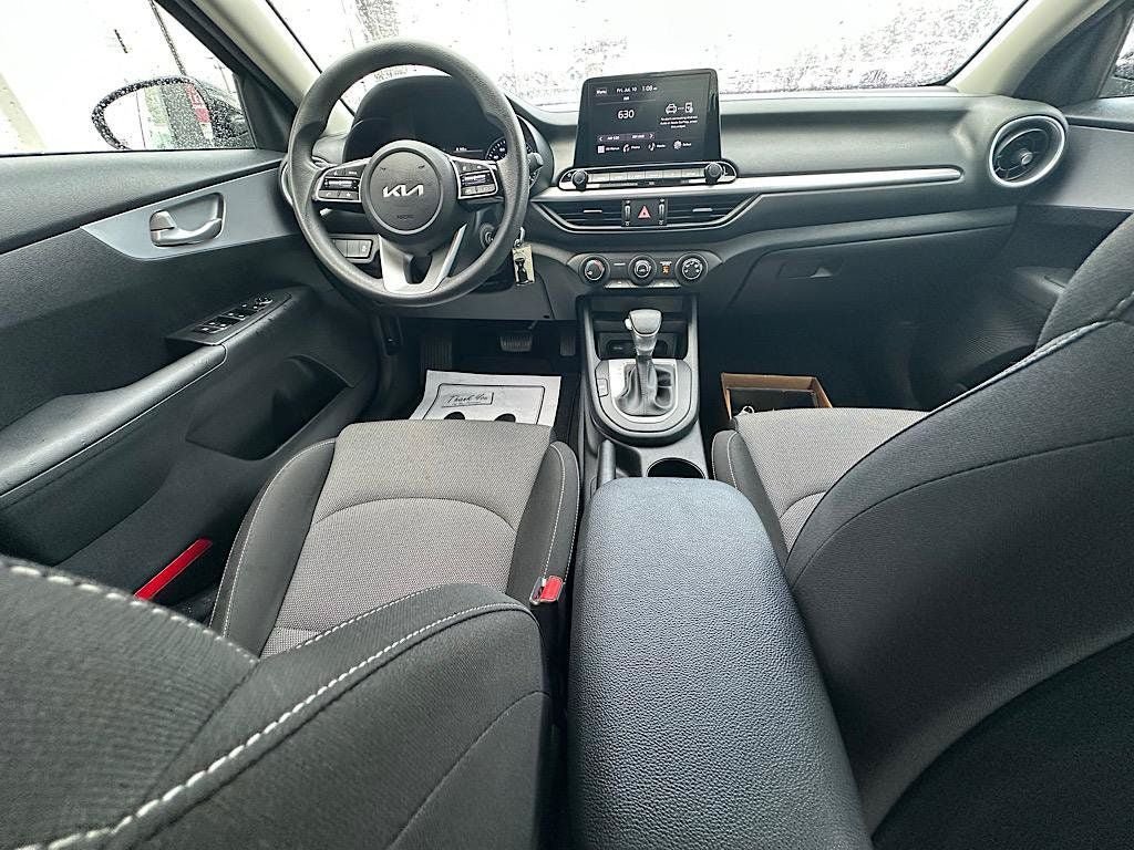 Used 2024 Kia Forte LXS FWD image 16