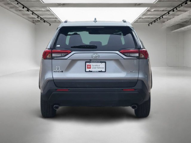 Used 2024 Toyota RAV4 XLE FWD image 5