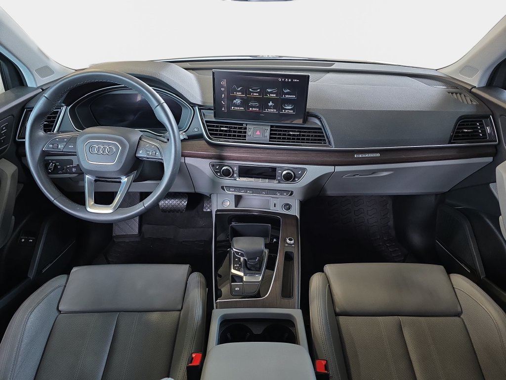 Used 2024 Audi Q5 e Premium Plus w/ Premium Plus Package AWD/4WD image 10