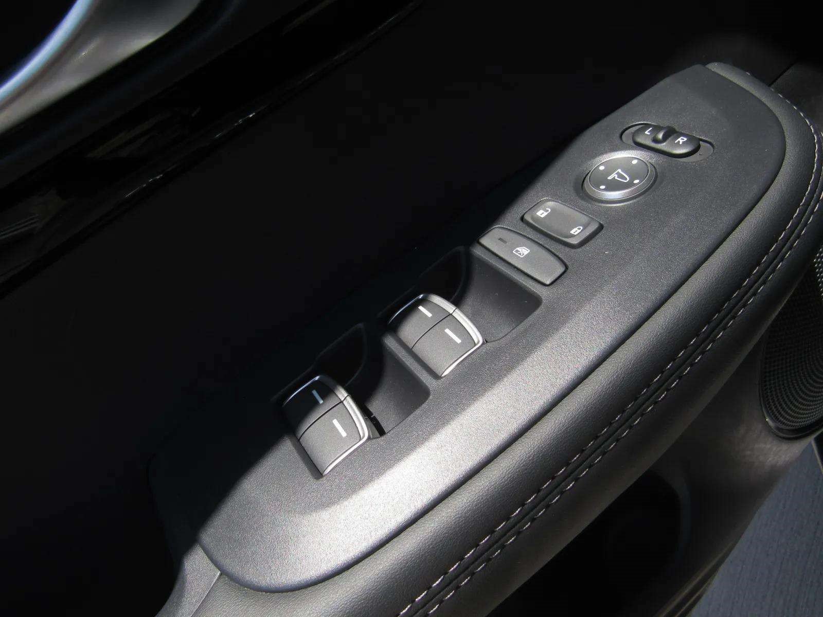 Certified 2025 Acura ADX AWD image 25