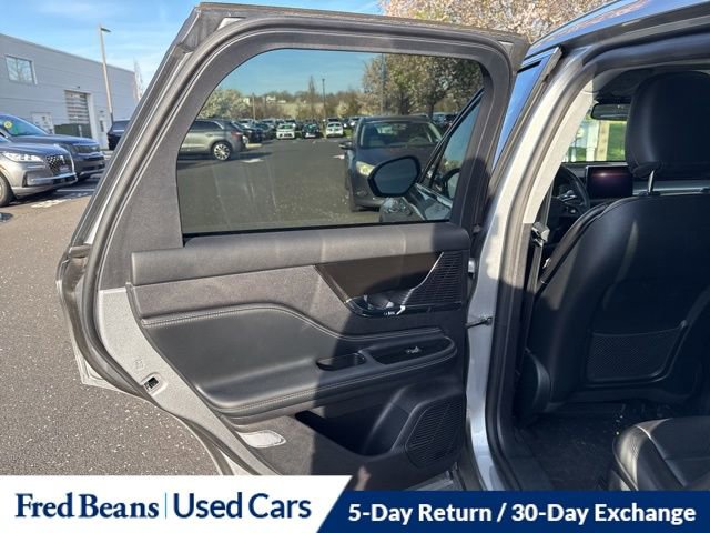 Used 2022 Lincoln Corsair AWD w/ Premium Package image 12