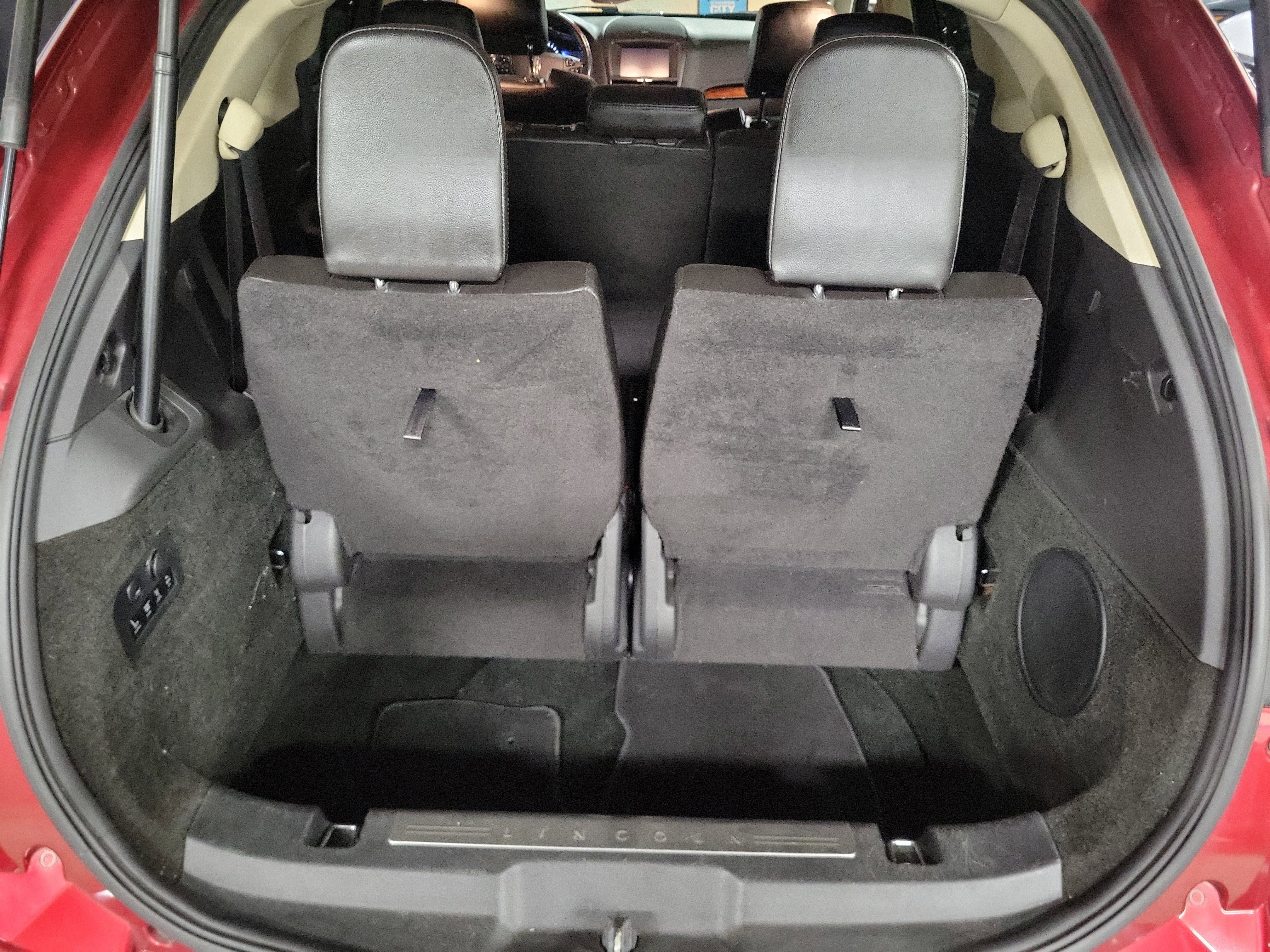 Used 2015 Lincoln MKT AWD w/ Equipment Group 201A image 10