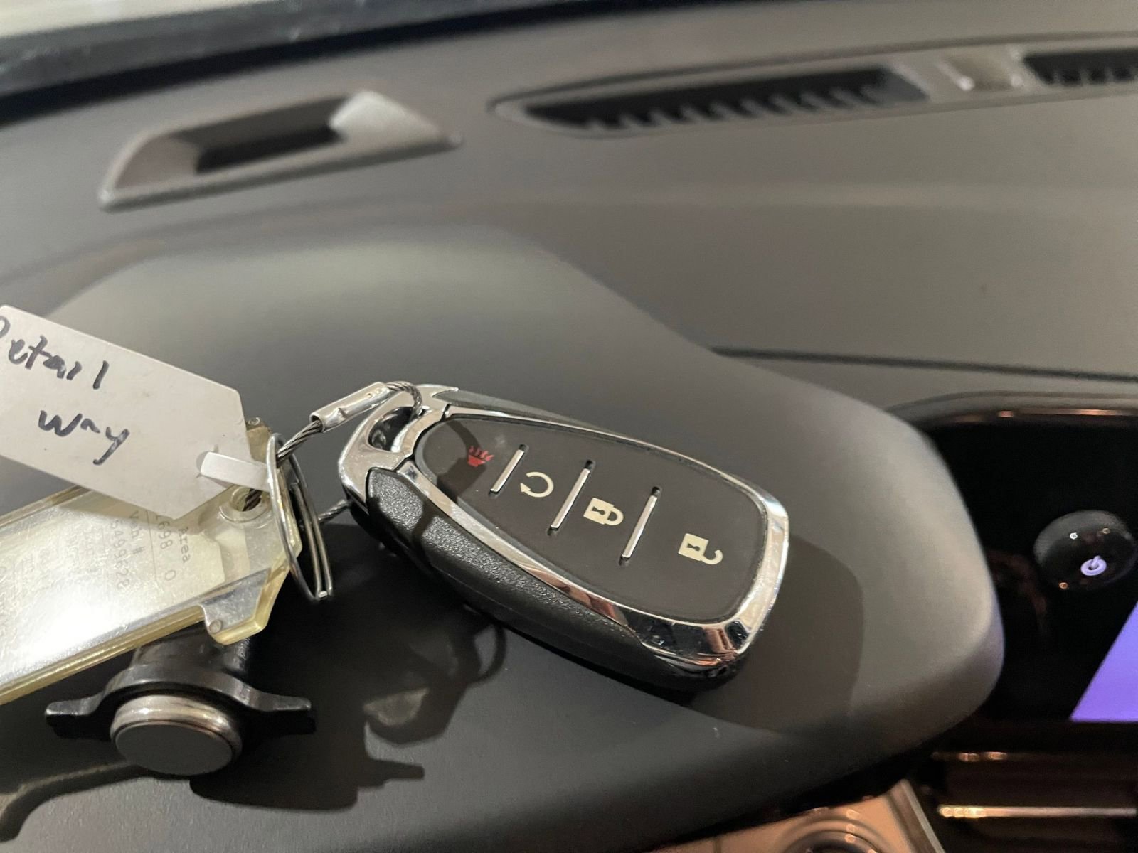 Used 2025 Chevrolet Trax LT image 21