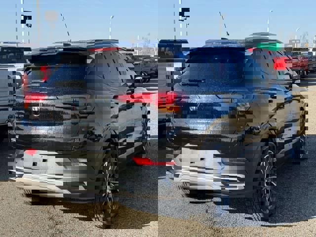 Used 2023 Buick Encore GX Select image 5