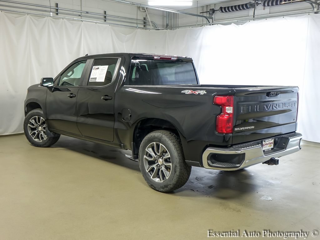 Used 2024 Chevrolet Silverado 1500 LT AWD/4WD image 8