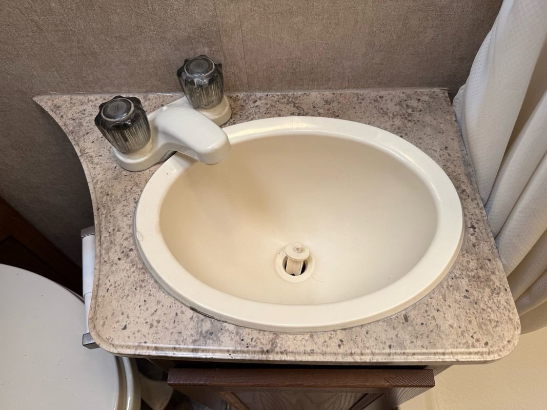 Used 2016 Ford E-350 and Econoline 350 Super Duty w/ Motorhome Prep Package RWD image 34