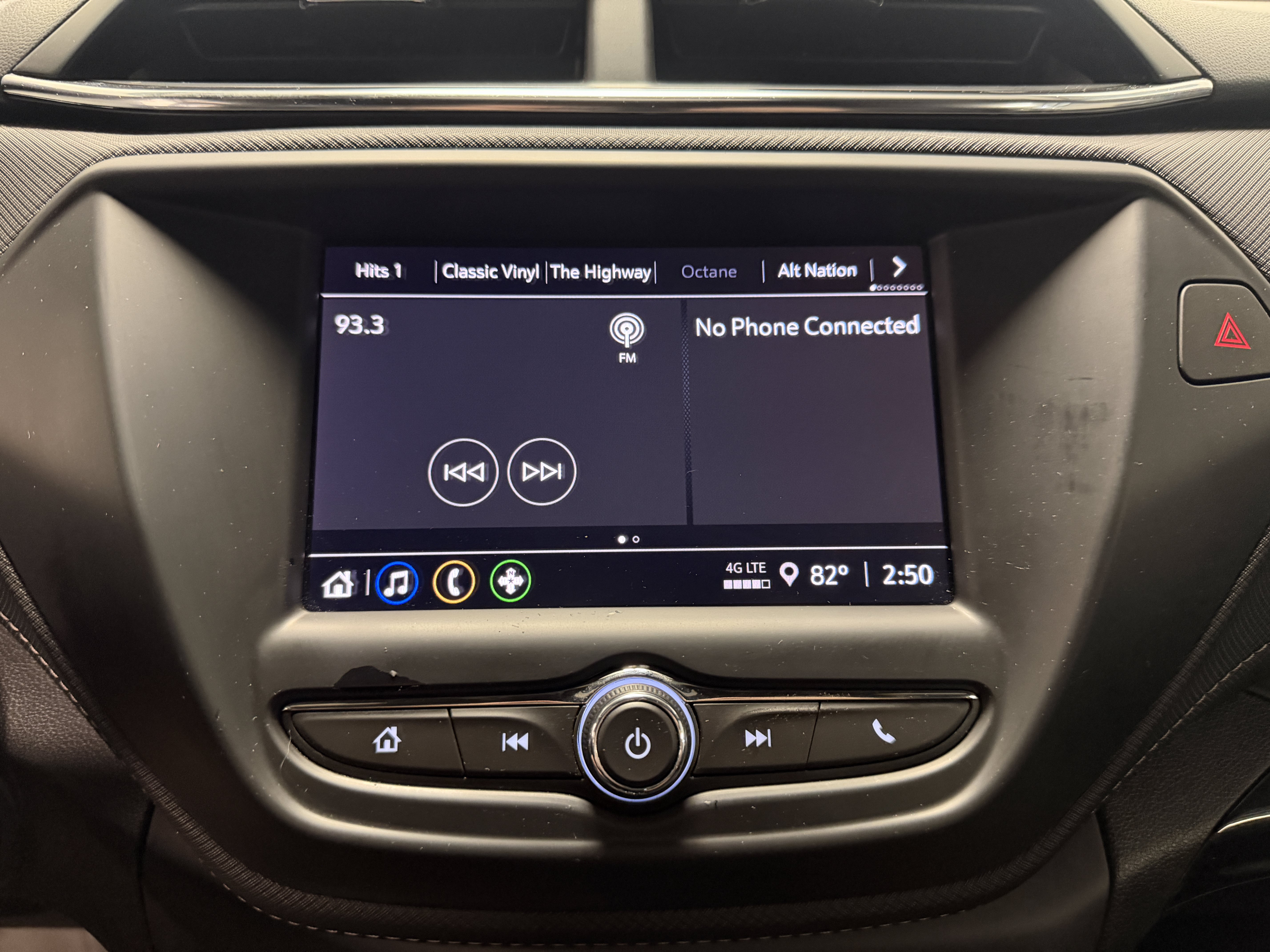 Used 2023 Chevrolet TrailBlazer ACTIV FWD image 6