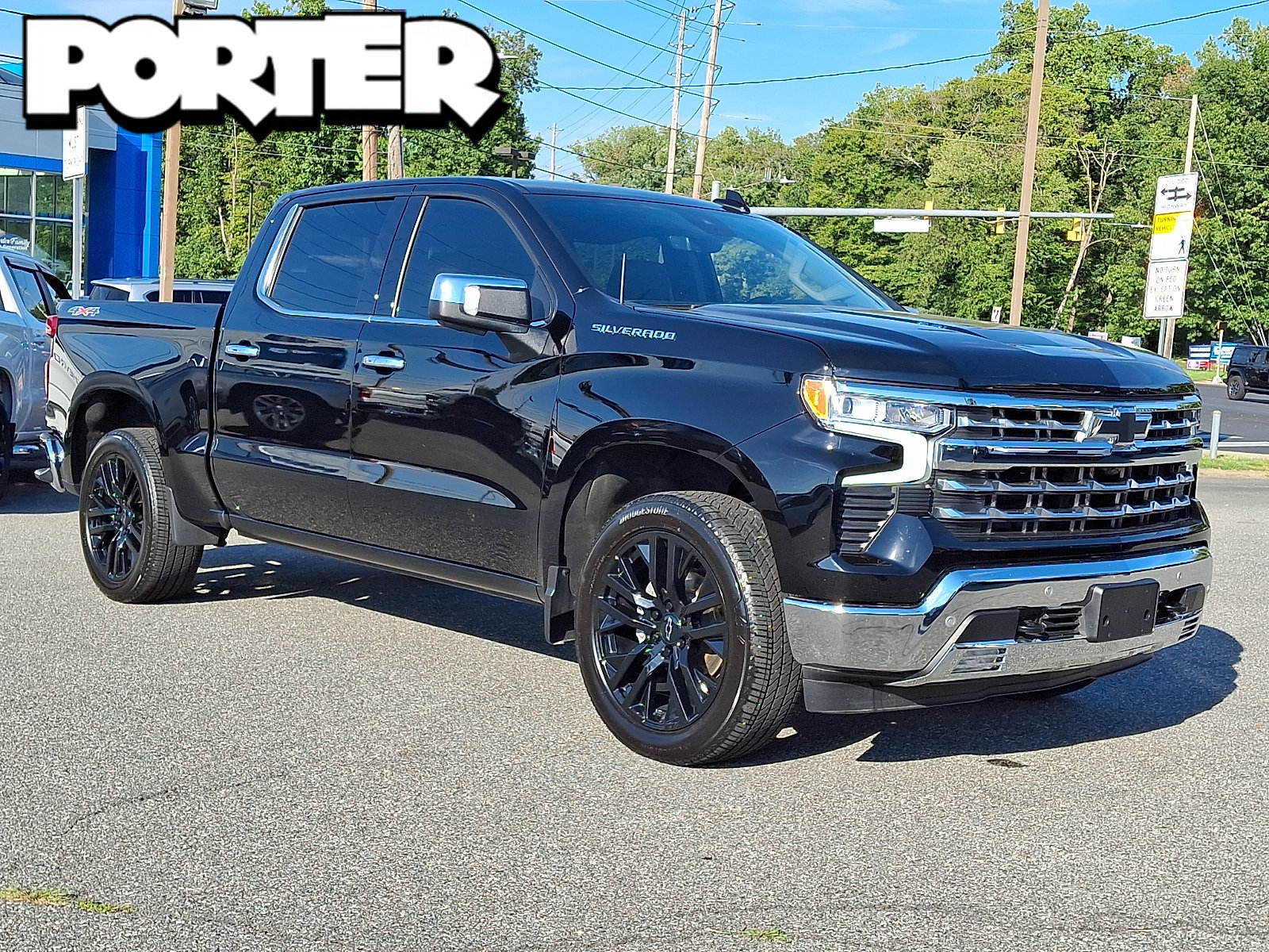 Certified 2025 Chevrolet Silverado 1500 LTZ w/ Technology Package AWD/4WD image 1