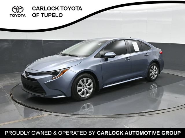 Used 2026 Toyota Corolla LE FWD image 1