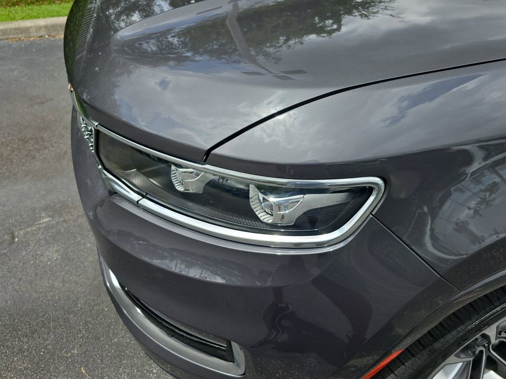 Used 2023 Jeep Grand Wagoneer Series III image 10