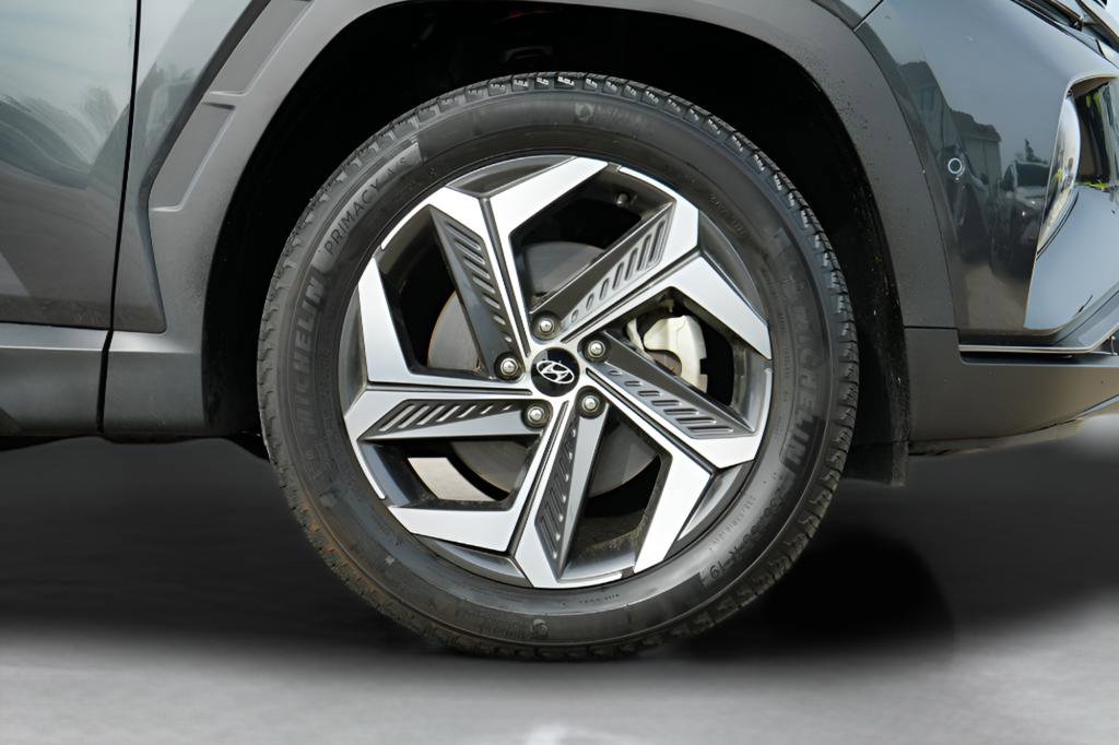 Certified 2024 Hyundai Tucson Limited AWD/4WD image 9