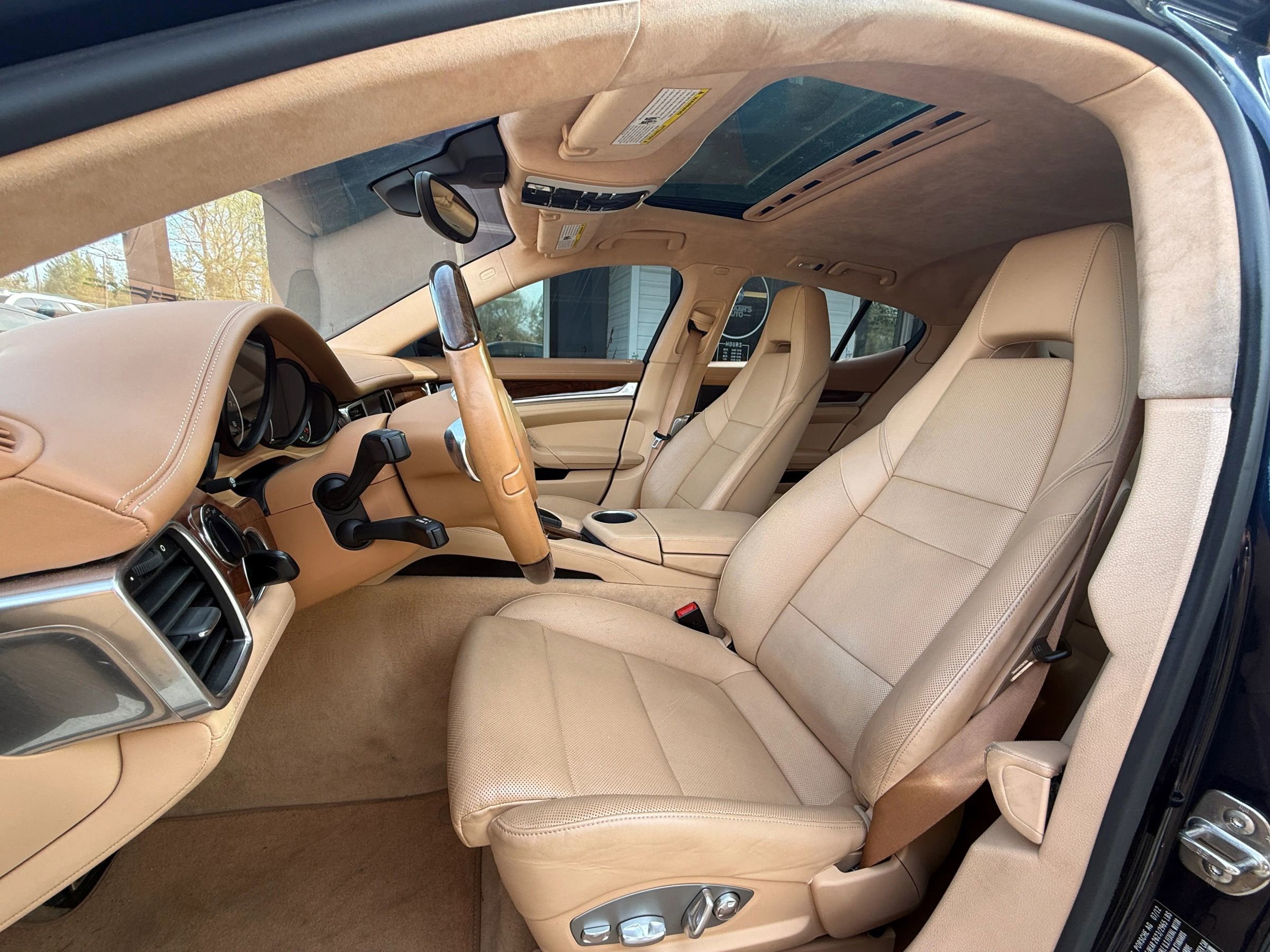 Used 2013 Porsche Panamera GTS image 2