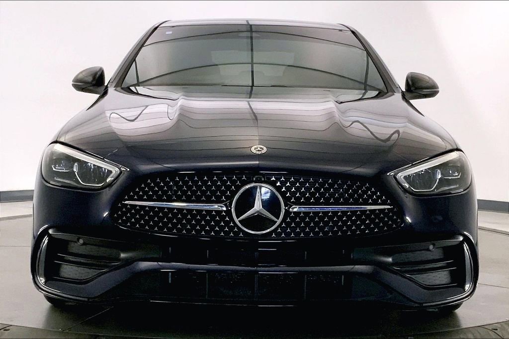 Used 2023 Mercedes-Benz C 300 4MATIC Sedan image 2