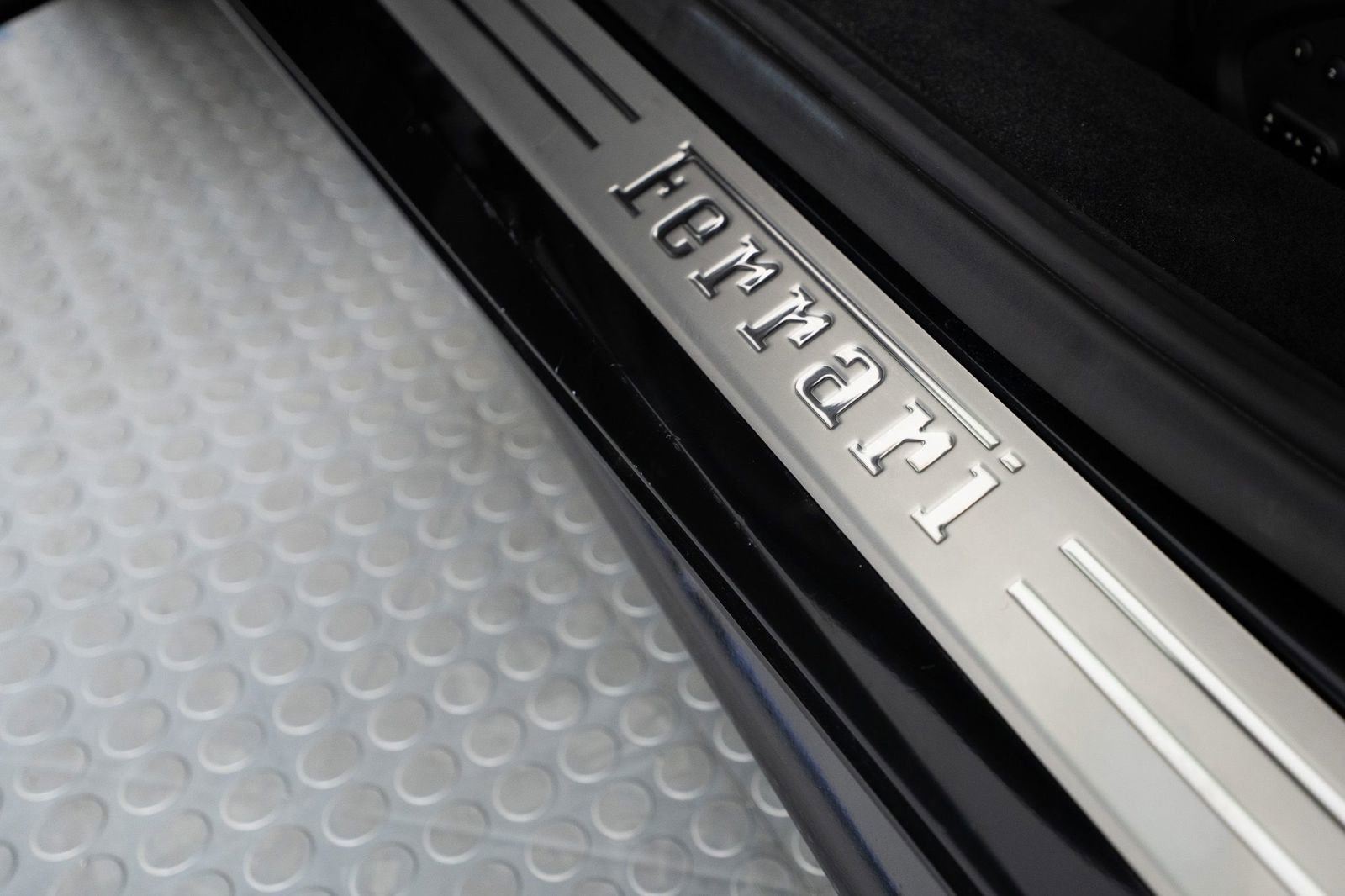 Certified 2019 Ferrari 488 GTB RWD image 29