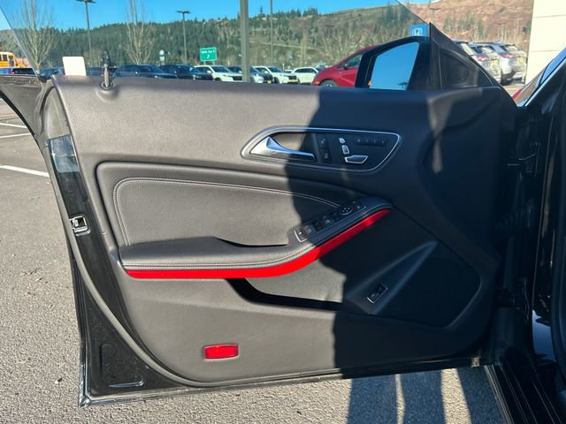 Used 2018 Mercedes-Benz CLA 250 image 17