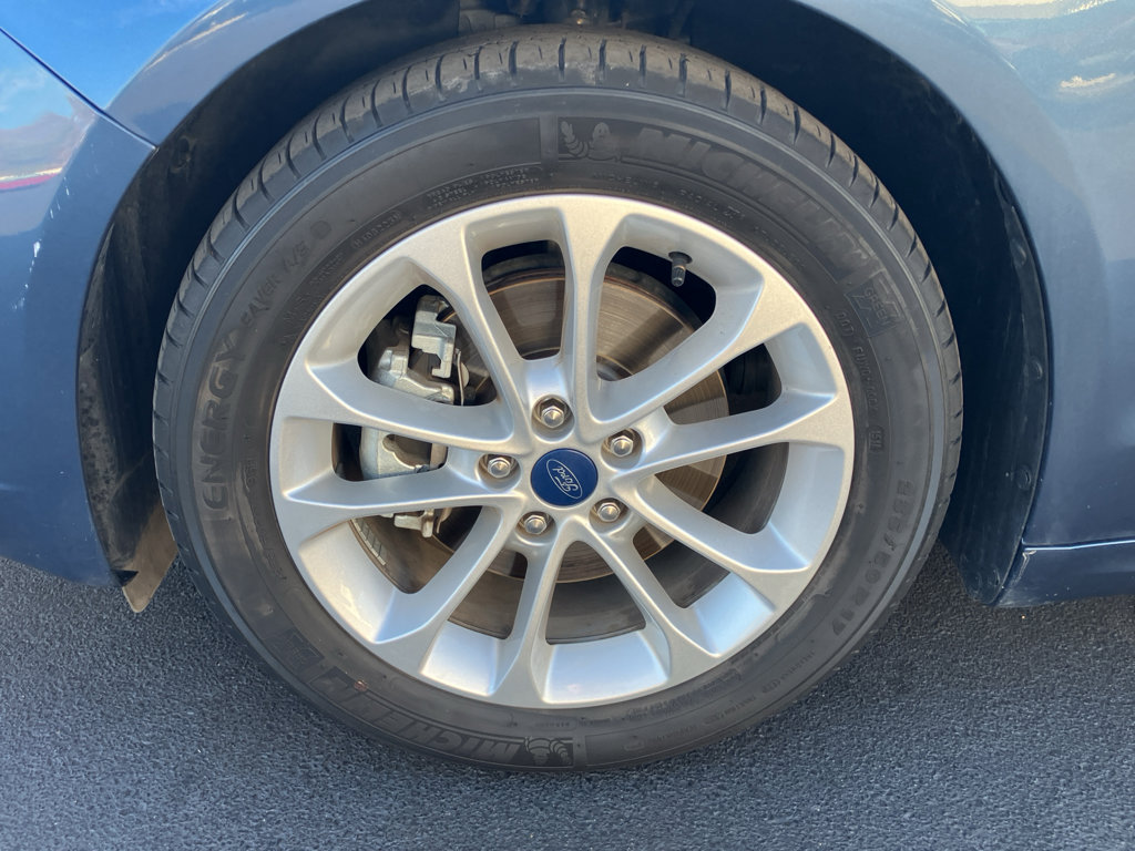 Certified 2019 Ford Fusion SE image 12