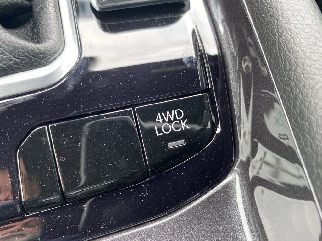 New 2026 Jeep Compass Latitude AWD/4WD image 30