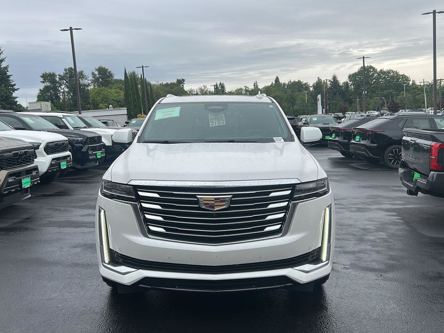 Used 2021 Cadillac Escalade Premium Luxury Platinum AWD/4WD image 6