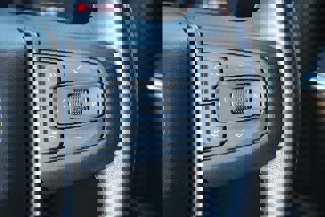 Used 2021 GMC Sierra 1500 AT4 image 13