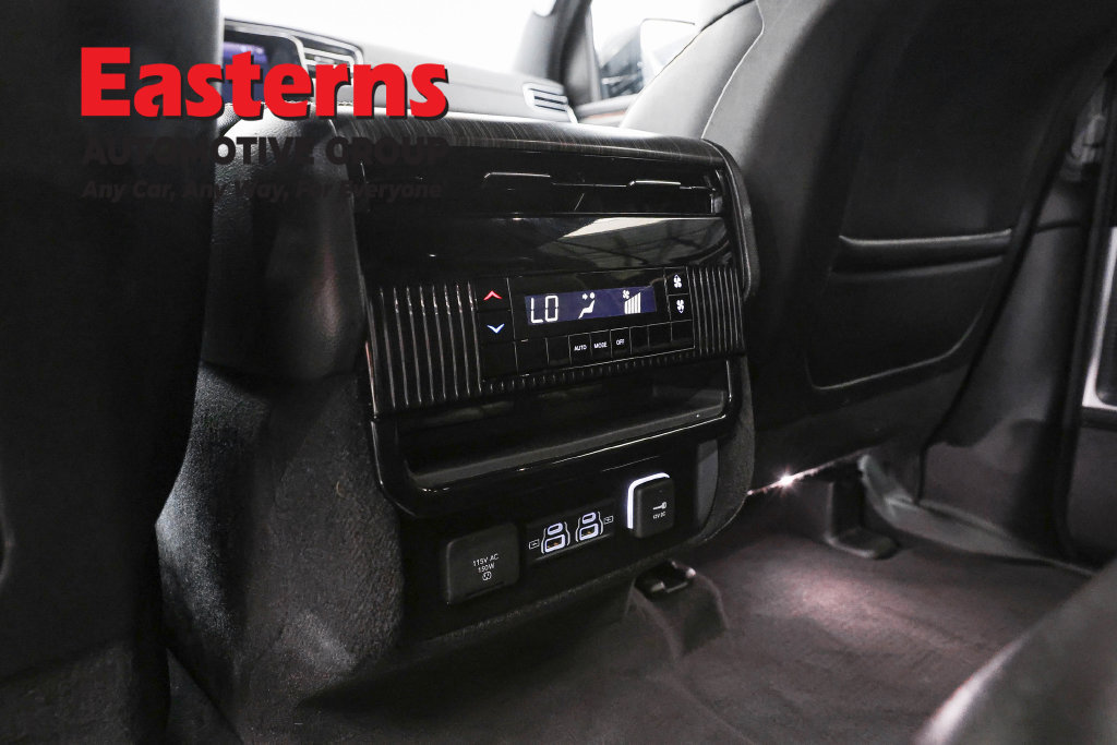 Used 2024 Jeep Wagoneer Series II w/ Flexible Seating Group RWD image 25