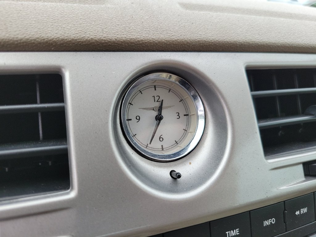 Used 2008 Chrysler Sebring Limited w/ Luxury Group FWD image 30