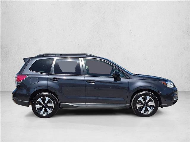 Used 2017 Subaru Forester 2.5i Premium AWD/4WD image 4