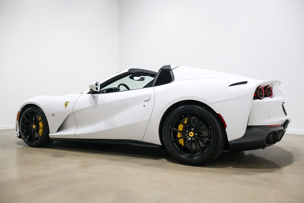 Used 2022 Ferrari 812 GTS RWD image 28