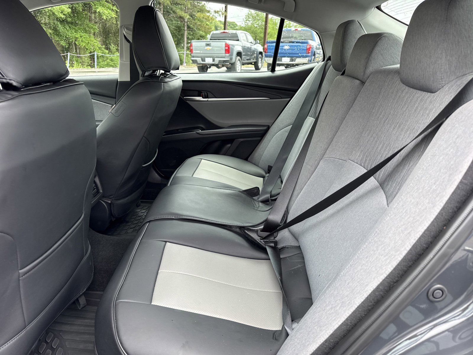Used 2025 Toyota Camry LE FWD image 13