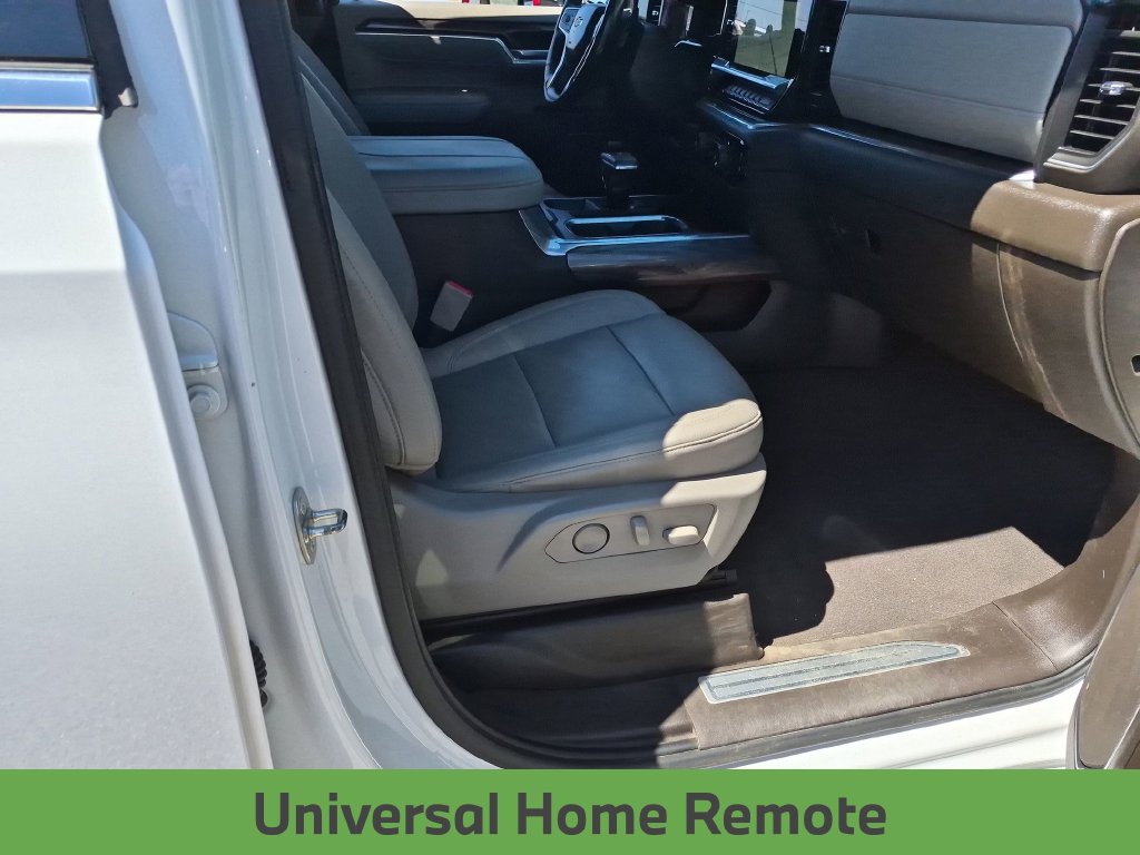 Used 2023 Chevrolet Silverado 1500 LTZ w/ Technology Package AWD/4WD image 32