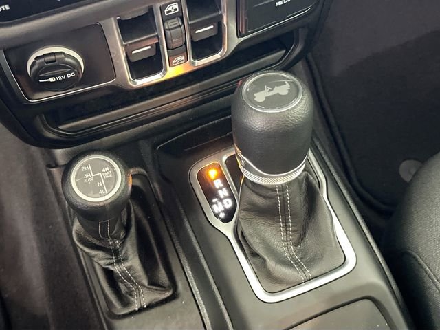 Used 2025 Jeep Wrangler Unlimited Sahara w/ Safety Group image 14