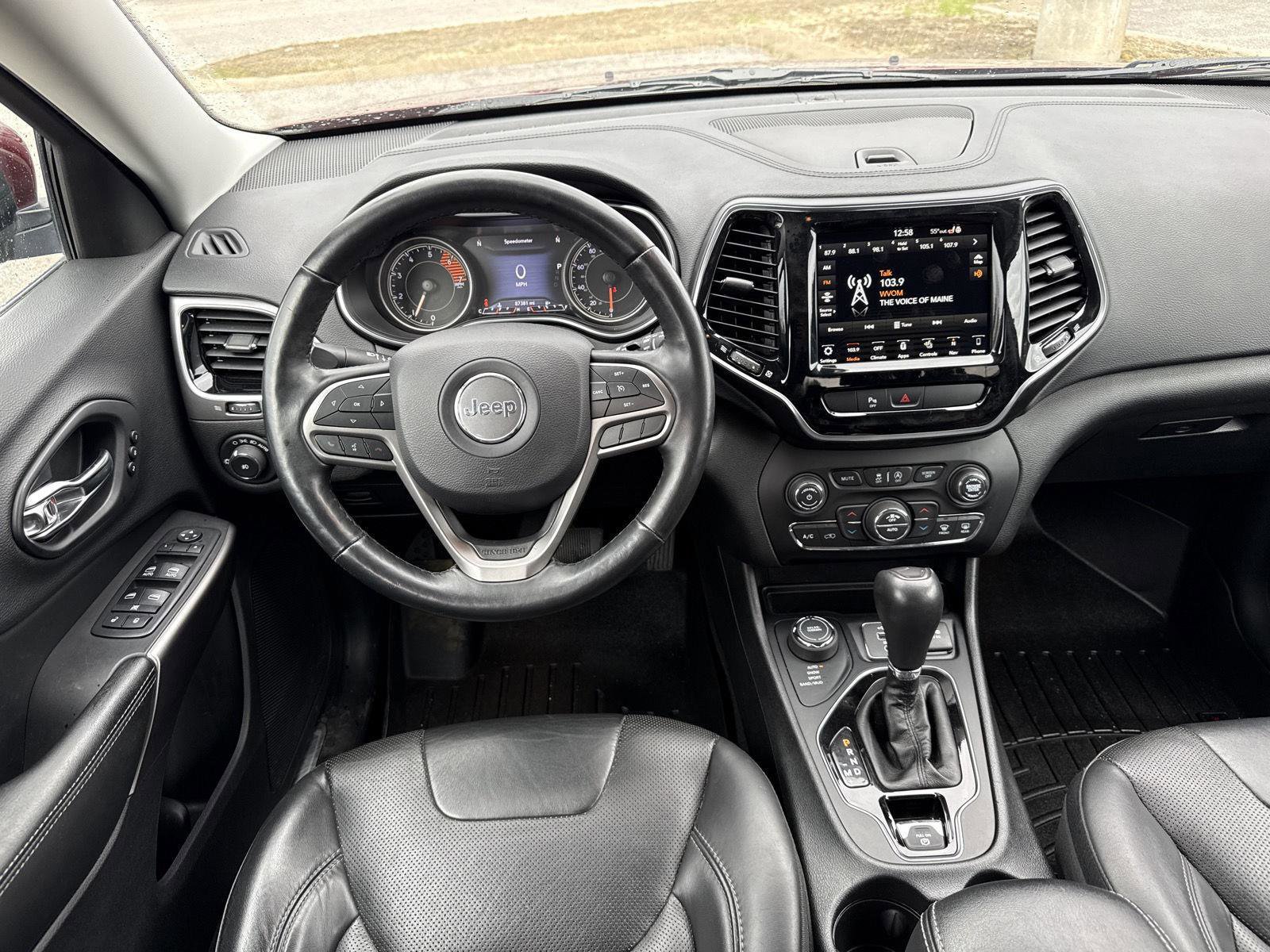 Used 2019 Jeep Cherokee Limited AWD/4WD image 14
