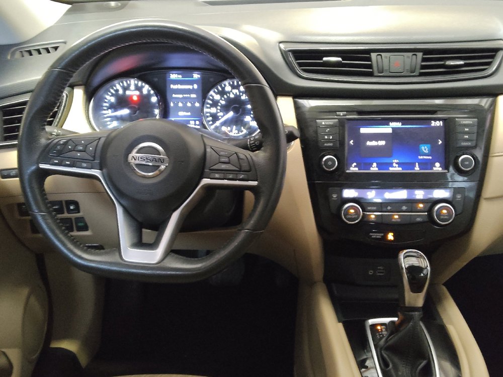 Used 2018 Nissan Rogue SV image 22