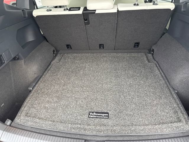 Used 2019 Volkswagen Tiguan SE image 17