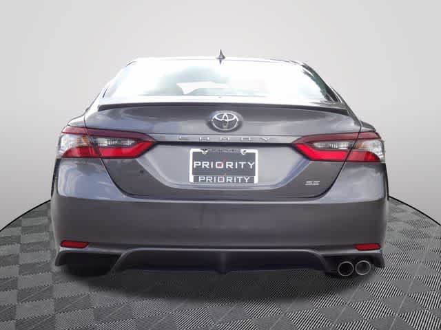 Used 2023 Toyota Camry SE w/ Cold Weather Package FWD image 3