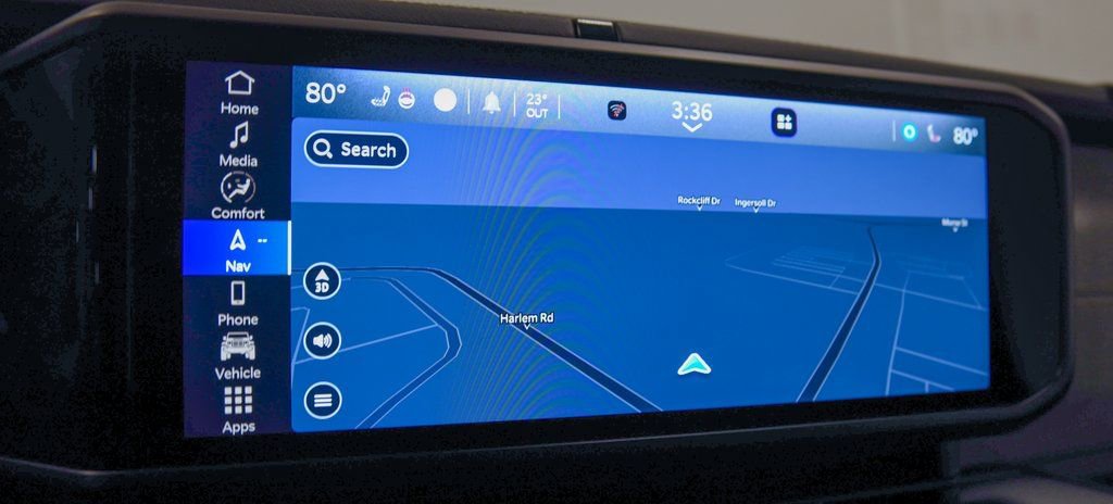 Used 2024 Jeep Wrangler Unlimited Sahara w/ Technology Group image 23