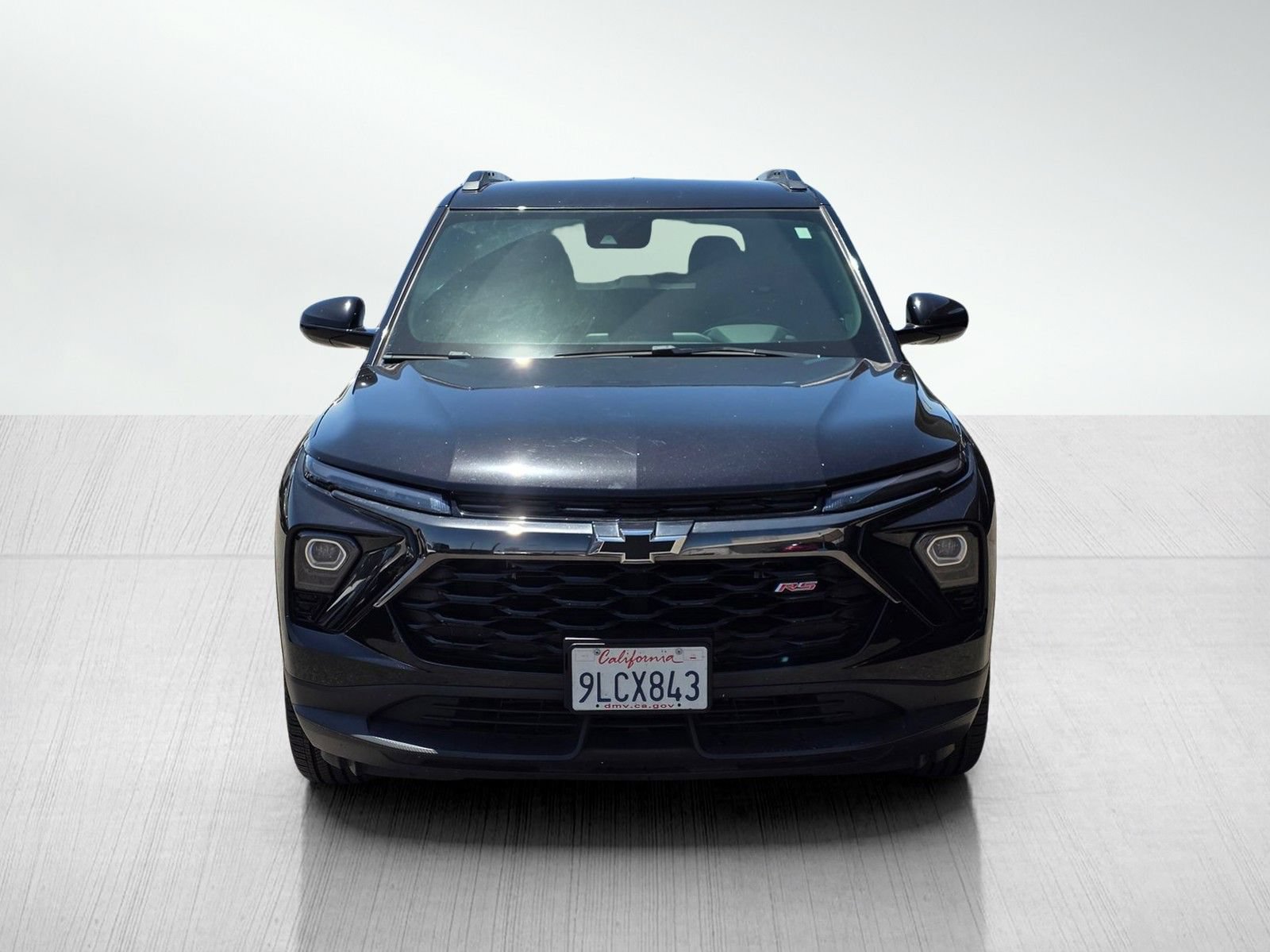 Used 2024 Chevrolet TrailBlazer RS FWD image 2
