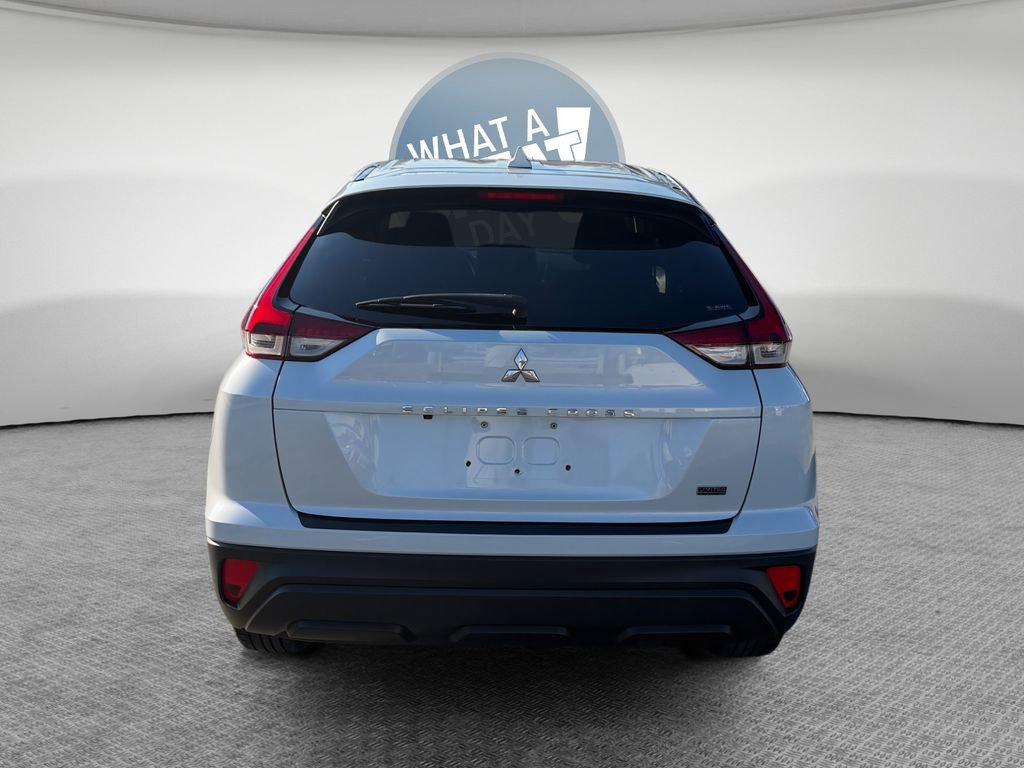 Used 2022 Mitsubishi Eclipse Cross LE image 5