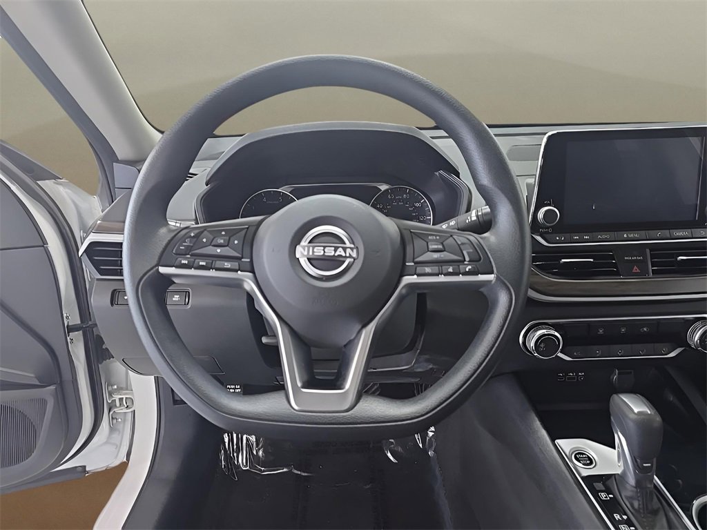Used 2024 Nissan Altima 2.5 SV image 22