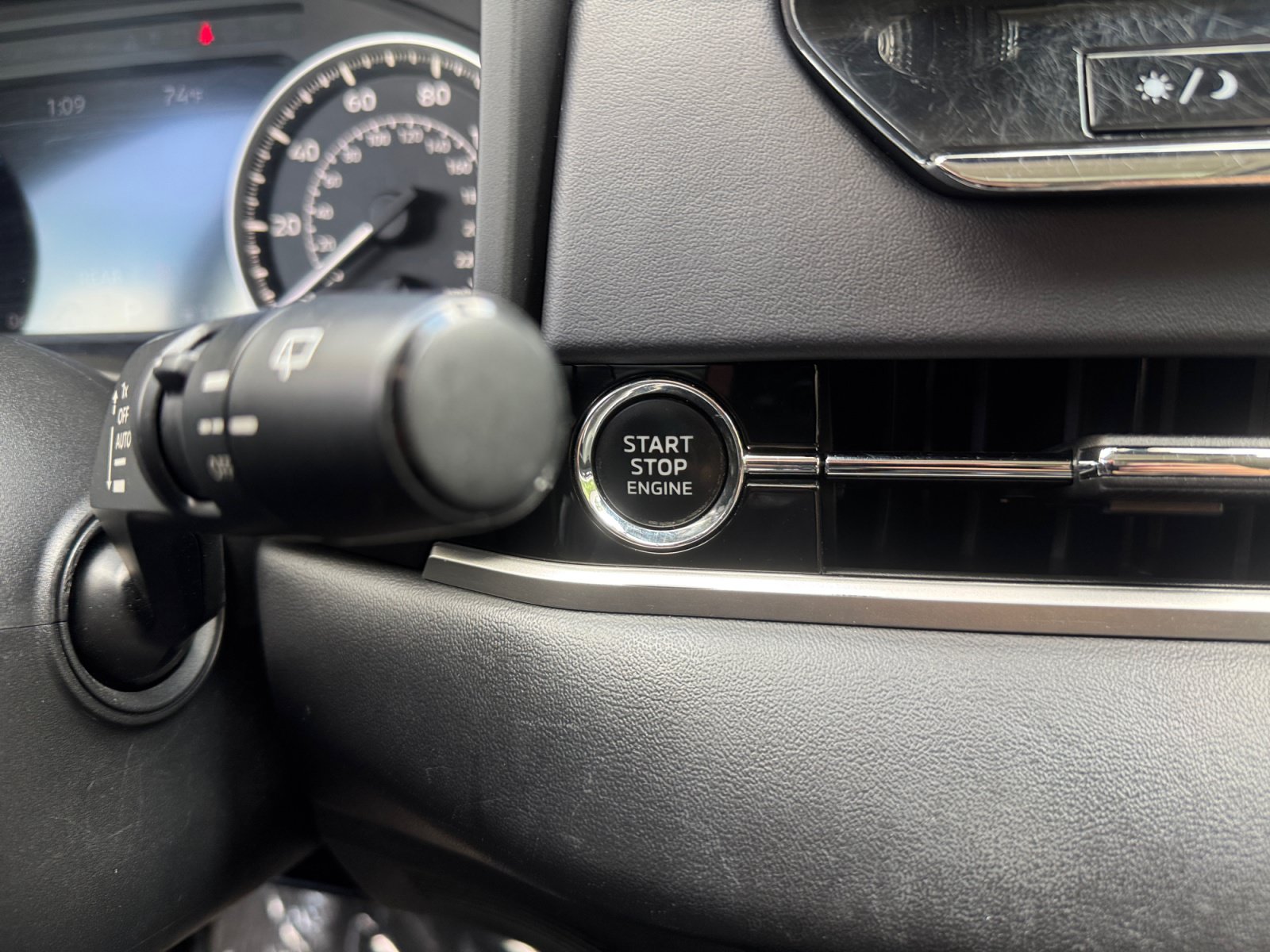 Used 2022 Mitsubishi Outlander SE FWD image 18