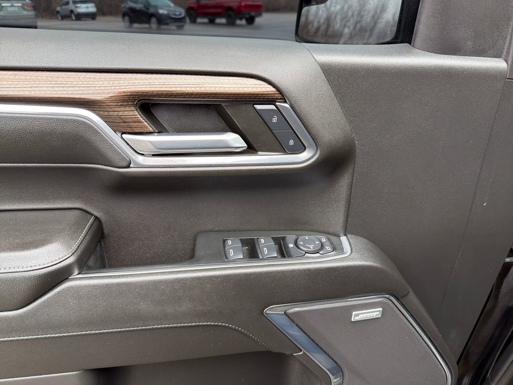 Used 2024 Chevrolet Silverado 1500 LT Trail Boss w/ Convenience Package II image 18