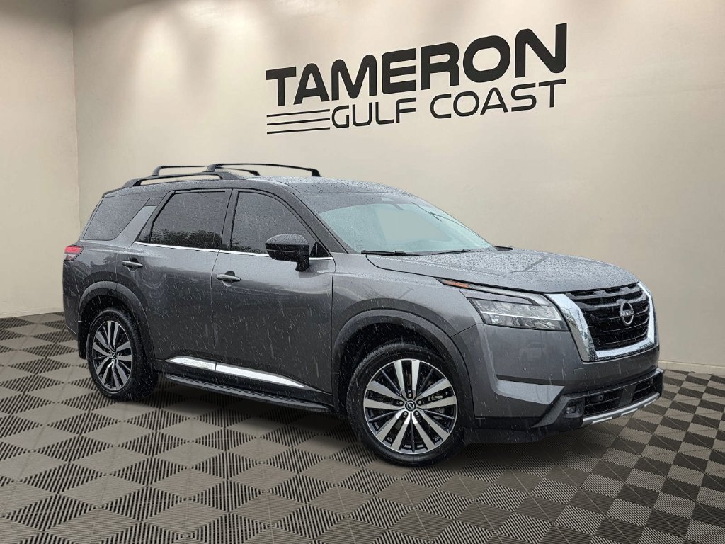 Used 2022 Nissan Pathfinder Platinum w/ Cargo Package FWD image 1