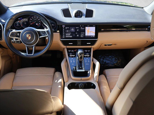 Used 2020 Porsche Cayenne AWD/4WD image 22