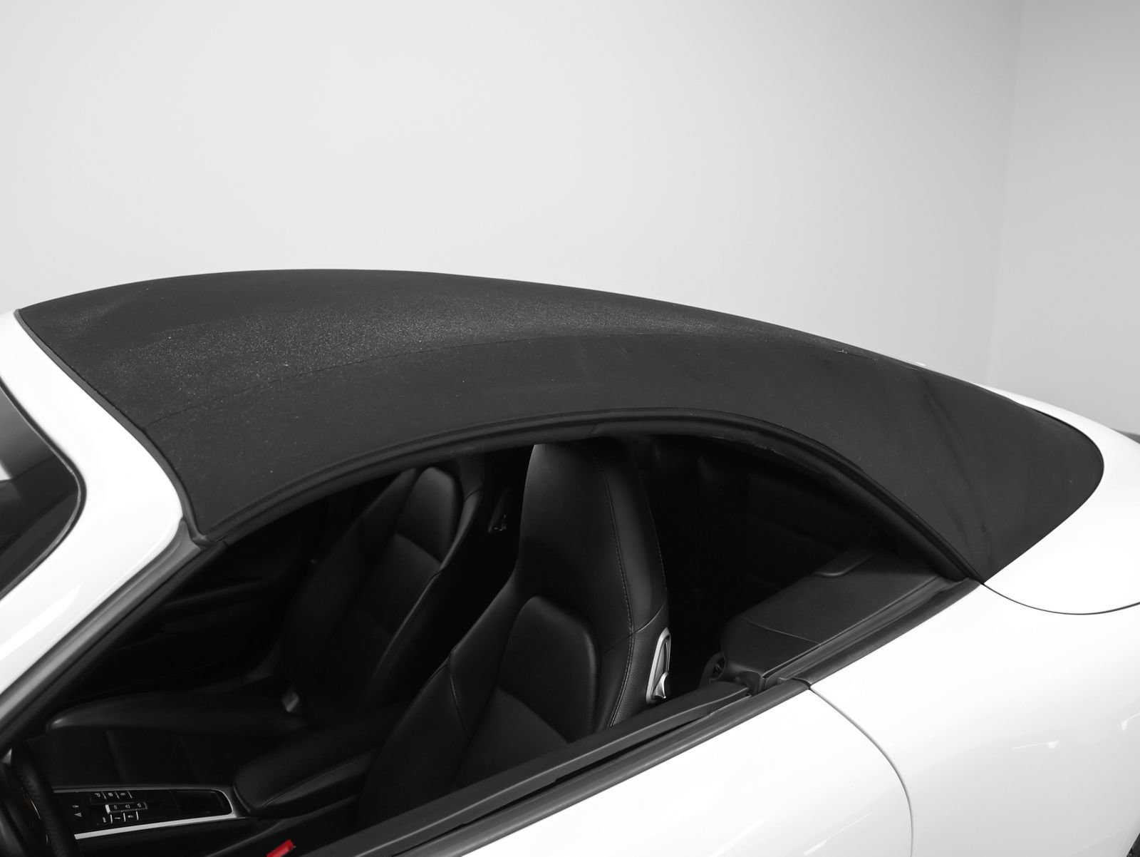 Certified 2017 Porsche 911 Carrera RWD image 9