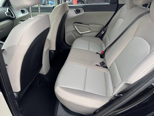 Certified 2025 Kia Soul LX w/ LX Technology Package FWD image 12