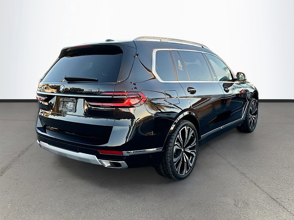 Used 2024 BMW X7 xDrive40i w/ Executive Package image 7