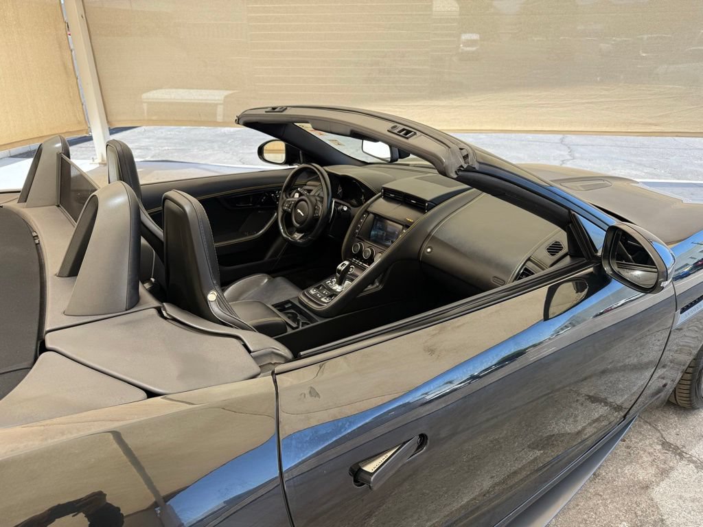 Used 2018 Jaguar F-TYPE 400 Sport RWD image 13