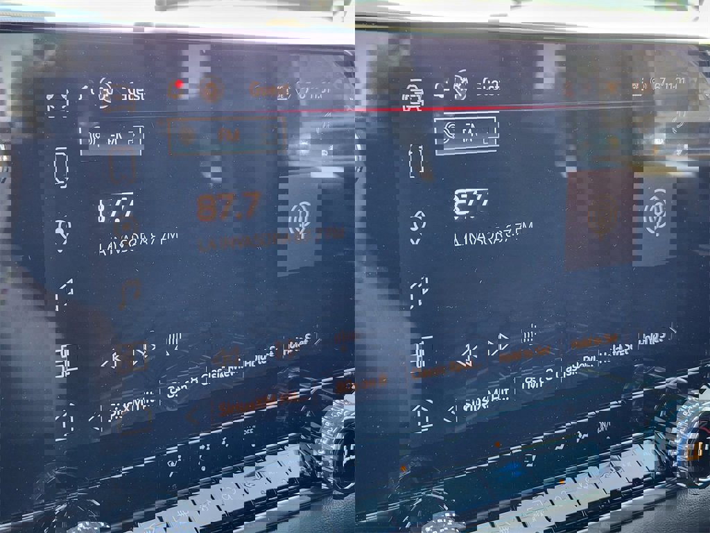 New 2025 GMC Canyon Elevation w/ Convenience Package image 14